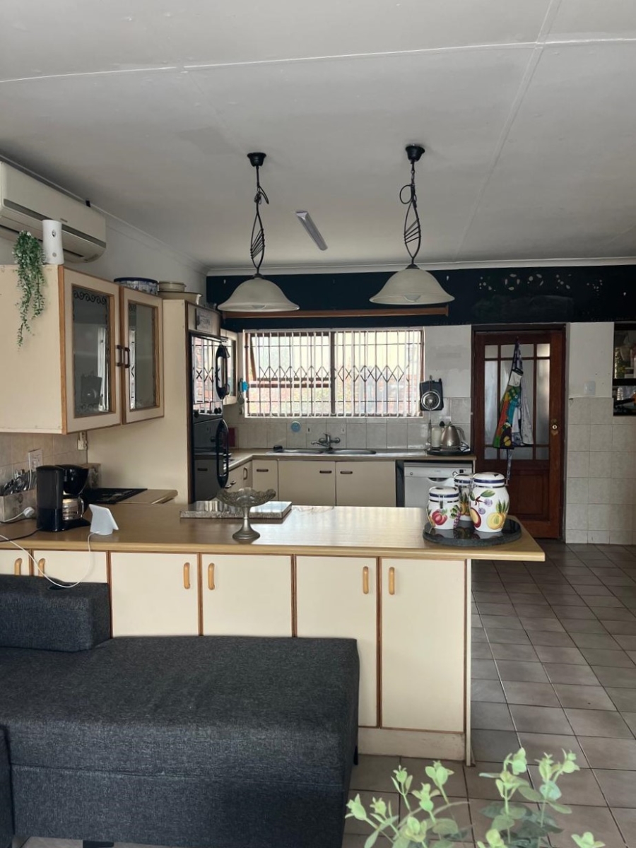 5 Bedroom Property for Sale in Noorsekloof Eastern Cape